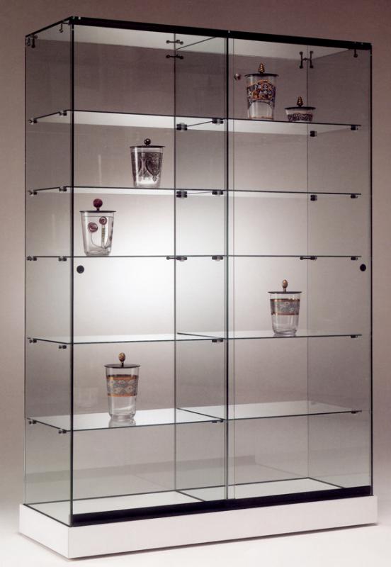 DOUBLE HIGH SHOWCASE